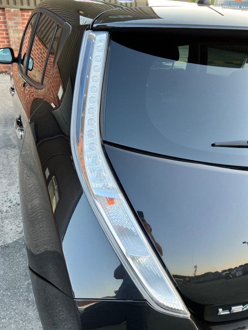 NISSAN LEAF